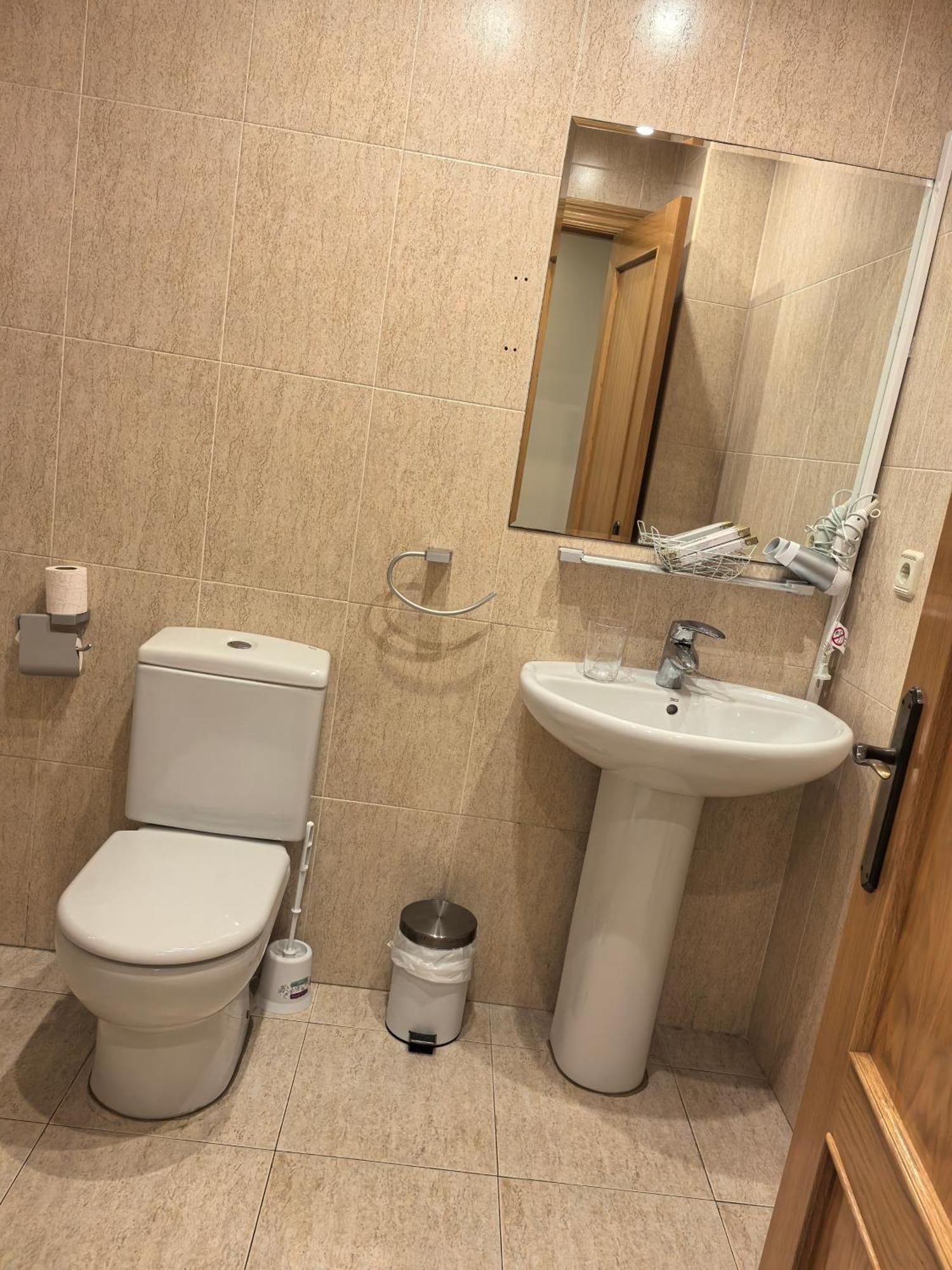 Hostal San Isidro Autol Екстериор снимка